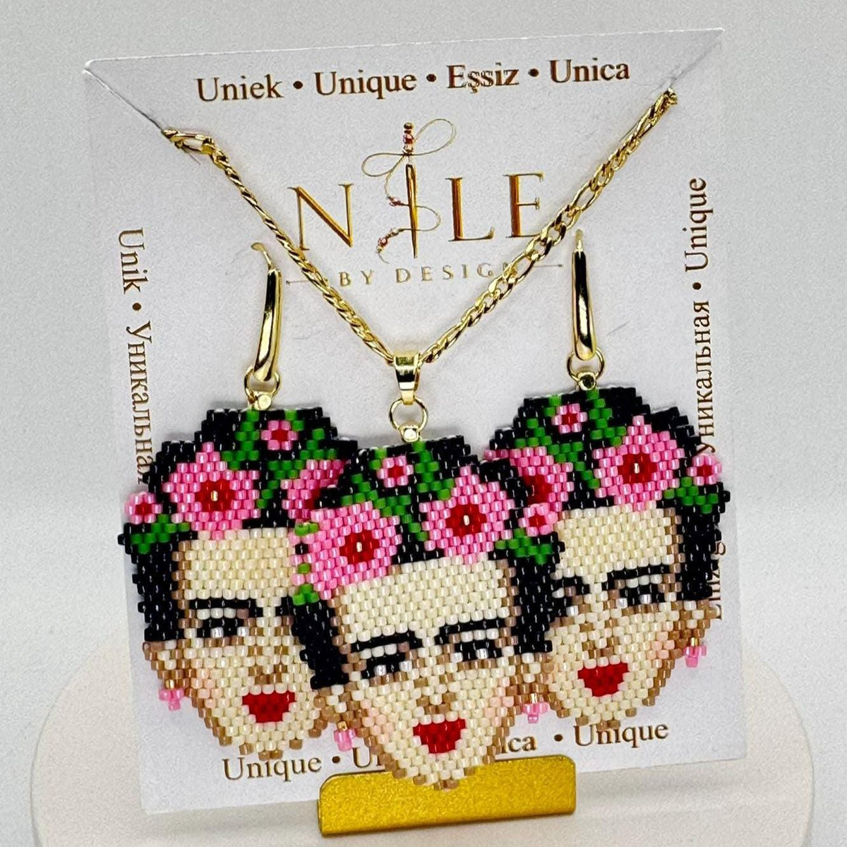 Frida Kahlo Inspired Beaded Jewelry Set, Portrait Necklace and Earrings, Pink Flower Design